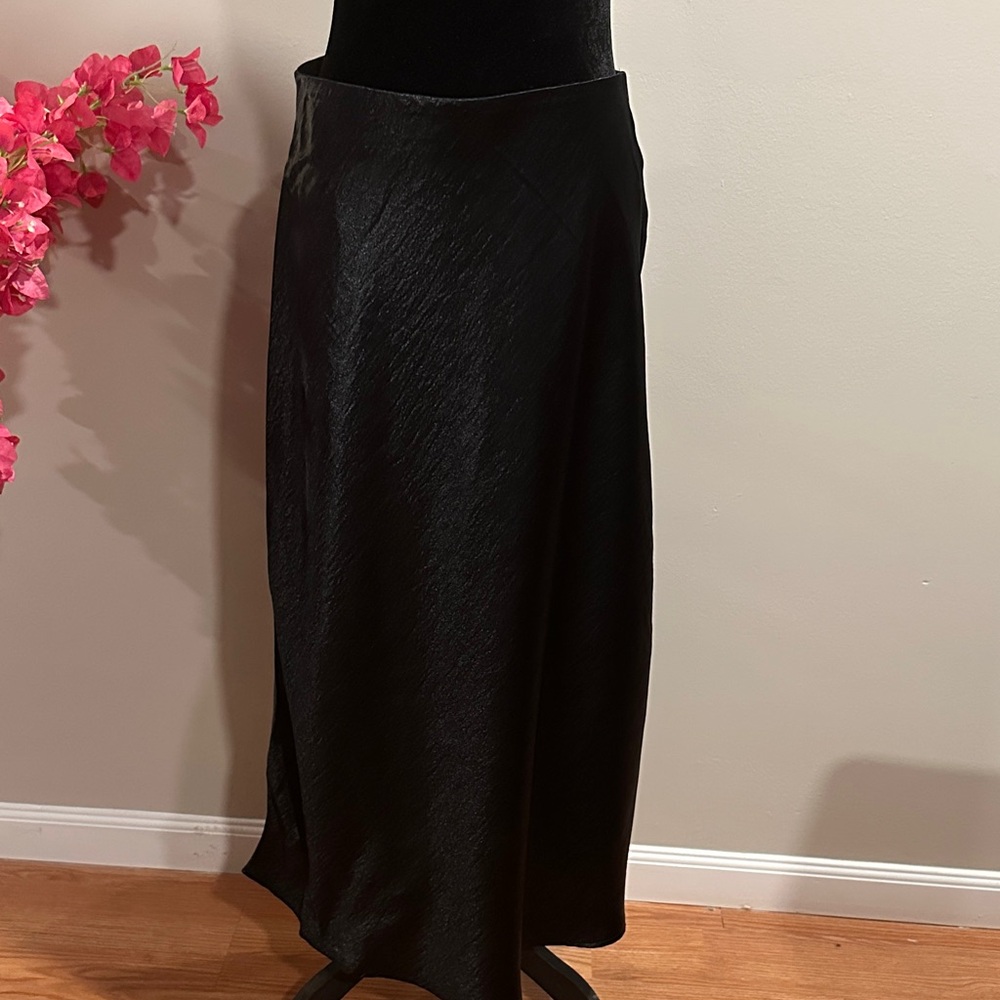 Elegant Black Women's Skirt